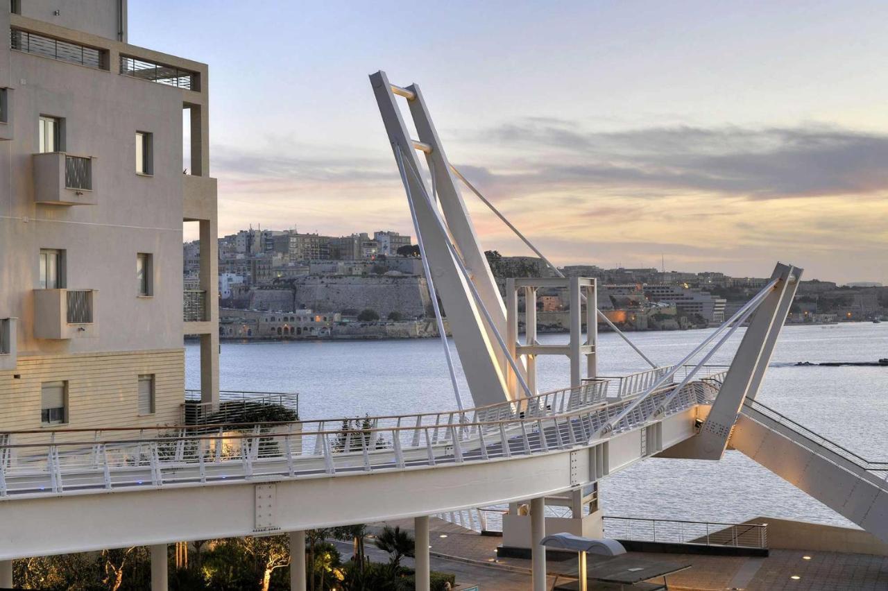 Deluxe Apartment With Valletta And Harbour Views Sliema Kültér fotó