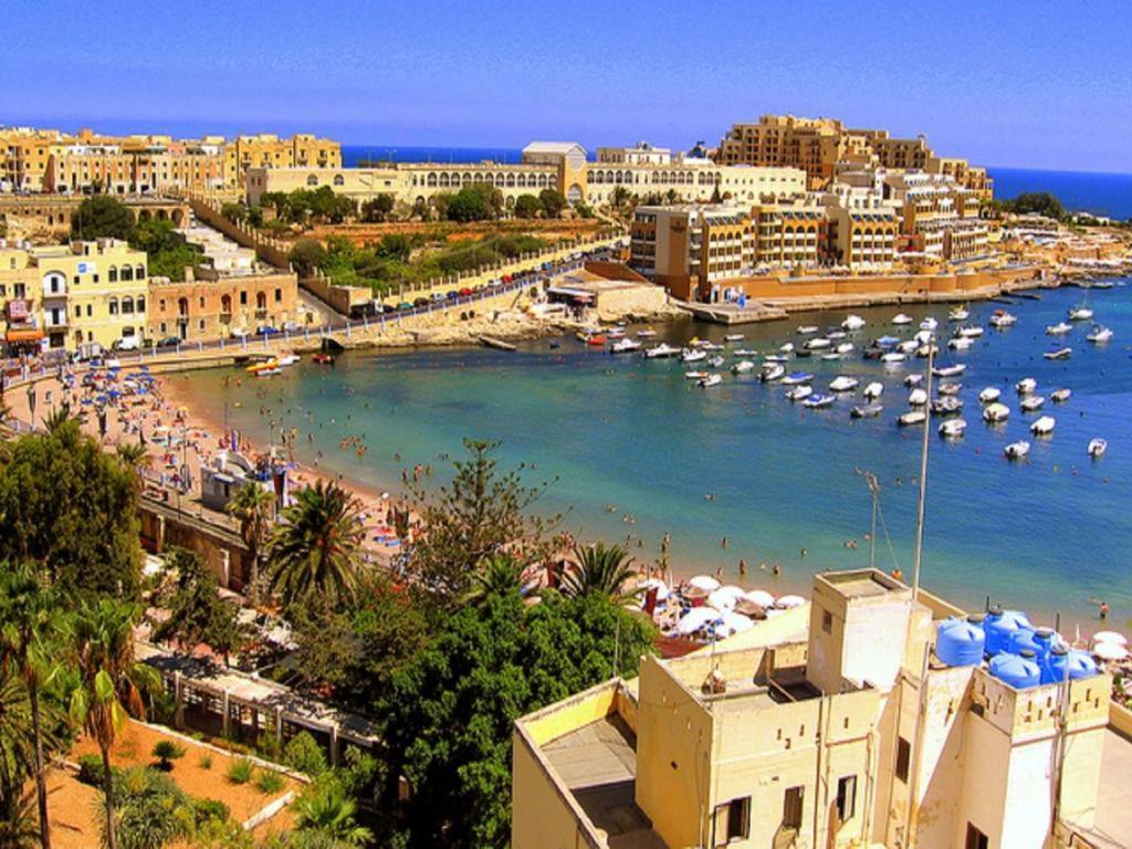 Deluxe Apartment With Valletta And Harbour Views Sliema Kültér fotó