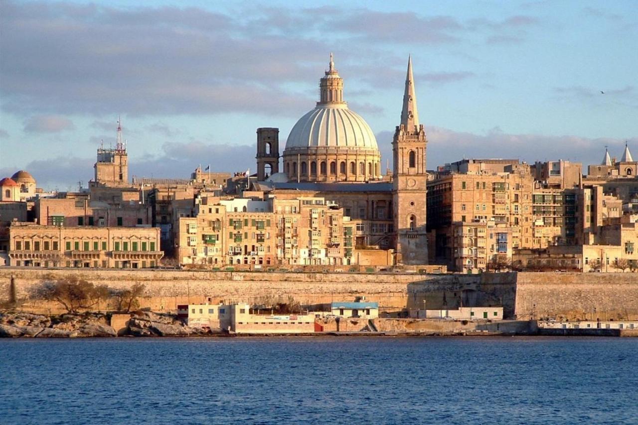 Deluxe Apartment With Valletta And Harbour Views Sliema Kültér fotó